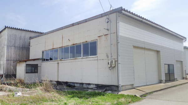 小矢部市赤倉、収益物件/倉庫の外観画像です