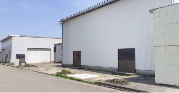 小矢部市赤倉、収益物件/倉庫の外観画像です