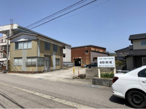 小矢部市埴生、収益物件/工場の外観画像です