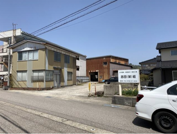 小矢部市埴生、収益物件/工場の外観画像です