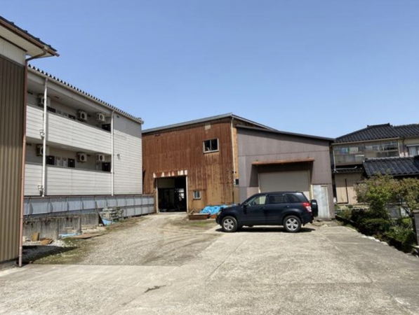 小矢部市埴生、収益物件/工場の外観画像です