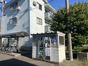 小矢部市芹川、収益物件/マンションの外観画像です