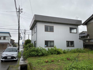 南砺市荒木、収益物件/倉庫の外観画像です