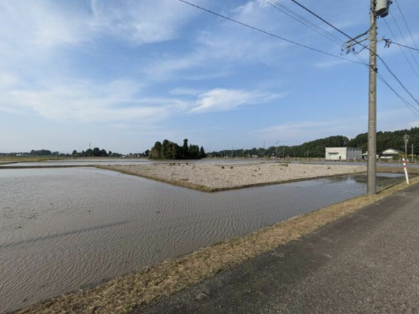 砺波市宮森、土地の外観画像です