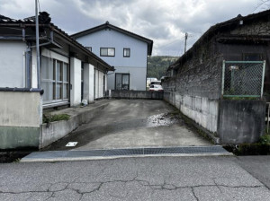 南砺市井波、中古一戸建ての外観画像です