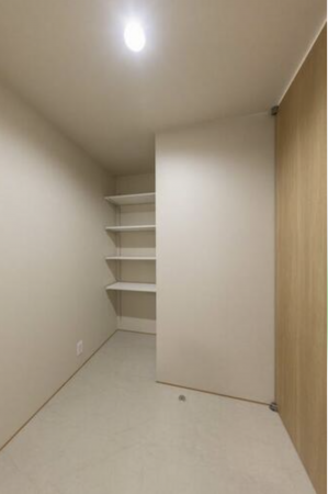 砺波市杉木、中古一戸建ての内装画像です