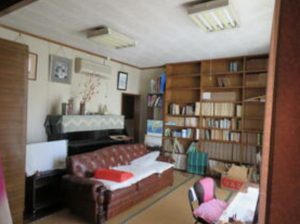 砺波市千代、中古一戸建ての居間画像です