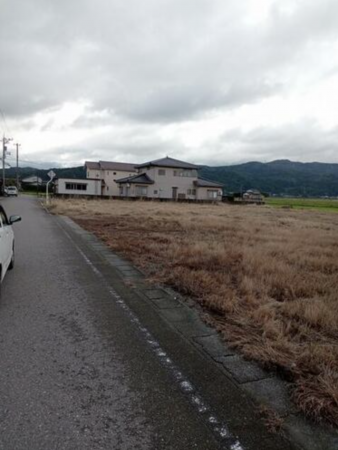 砺波市中野、土地の外観画像です