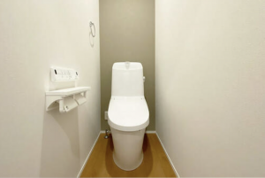 砺波市矢木、新築一戸建てのトイレ画像です