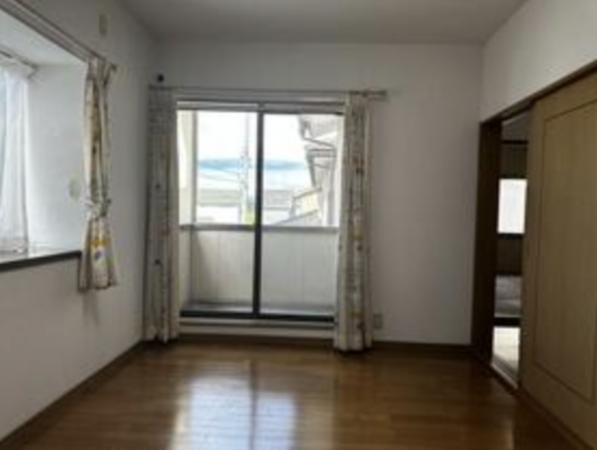 砺波市柳瀬、中古一戸建ての内装画像です