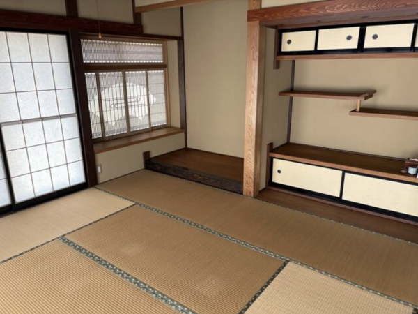 砺波市太郎丸、中古一戸建ての内装画像です