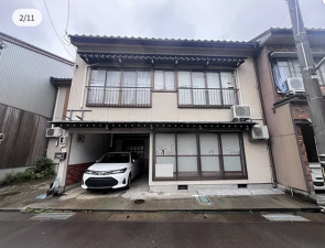 小矢部市東福町、中古一戸建ての外観画像です