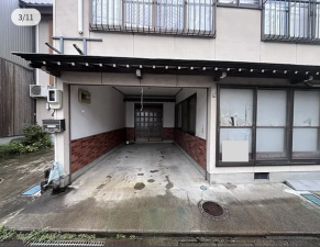 小矢部市東福町、中古一戸建ての外観画像です