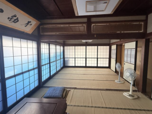 砺波市福岡、中古一戸建ての内装画像です