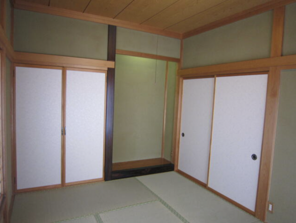 小矢部市石坂、中古一戸建ての内装画像です