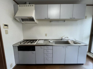 小矢部市西福町、中古一戸建てのキッチン画像です