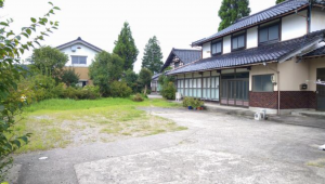 砺波市東保、中古一戸建ての外観画像です