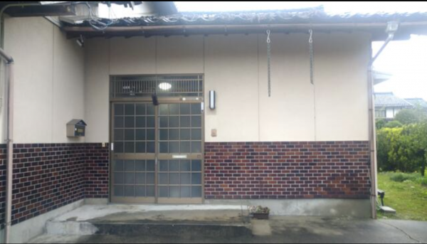 砺波市東保、中古一戸建ての外観画像です