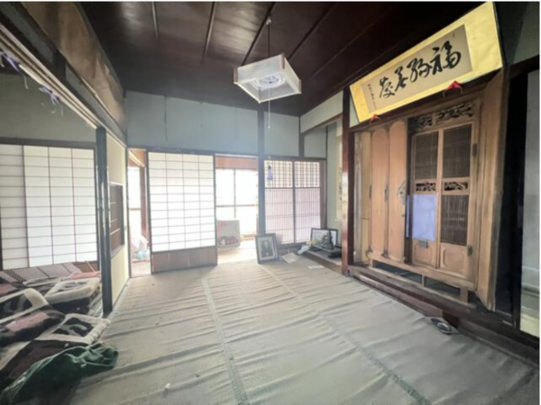 南砺市高儀、中古一戸建ての画像です