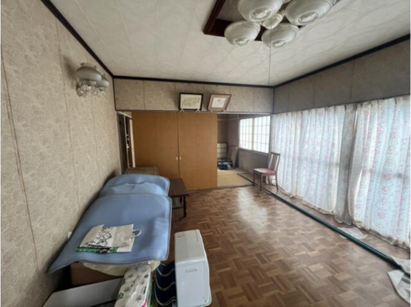 南砺市高儀、中古一戸建ての画像です