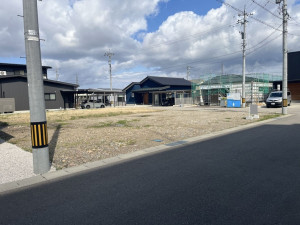 砺波市春日町、土地の外観画像です