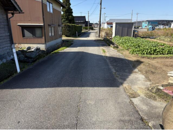 砺波市東石丸、土地の外観画像です