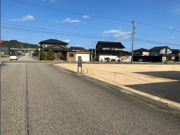 小矢部市綾子、土地の外観画像です