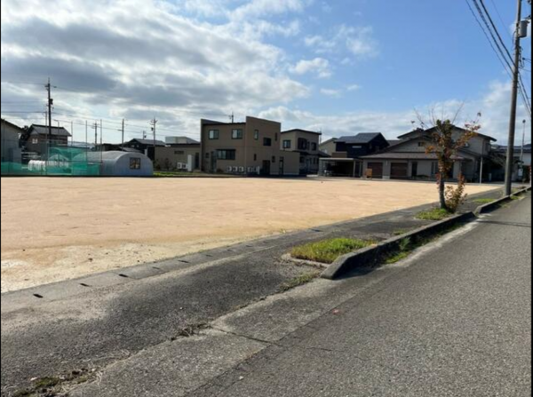 小矢部市綾子、土地の外観画像です