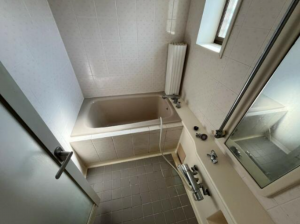 小矢部市石動町、中古一戸建ての風呂画像です