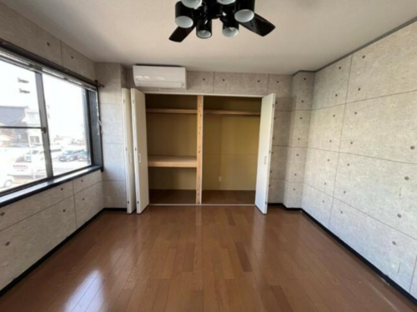 小矢部市石動町、中古一戸建ての内装画像です