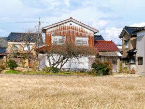 小矢部市埴生、土地の外観画像です