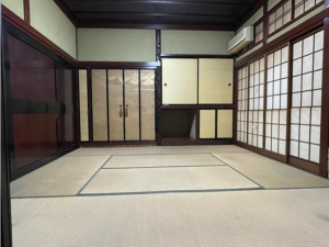 砺波市表町、中古一戸建ての内装画像です