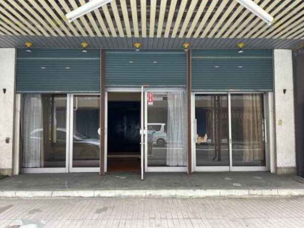 砺波市表町、中古一戸建ての外観画像です