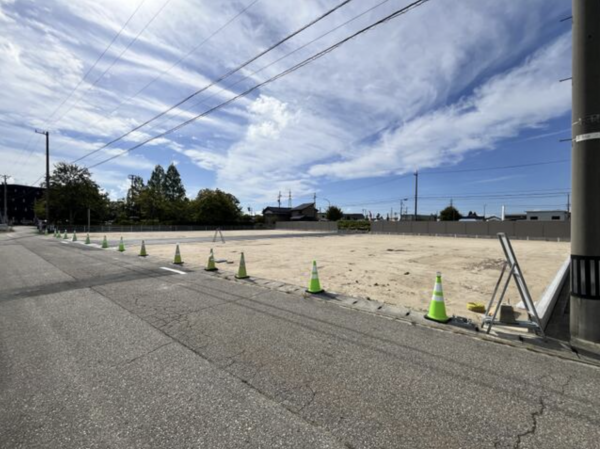 砺波市中村、土地の外観画像です