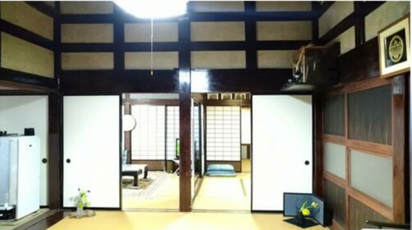 砺波市東保、中古一戸建ての内装画像です