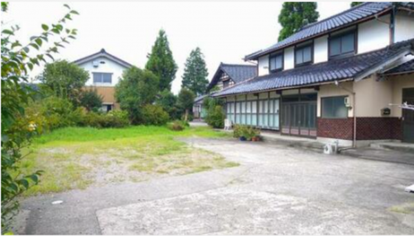 砺波市東保、中古一戸建ての外観画像です