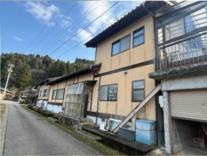 砺波市庄川町、中古一戸建ての外観画像です