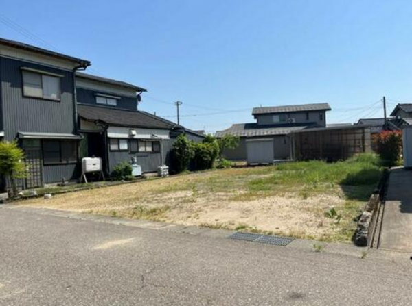 小矢部市綾子、土地の外観画像です