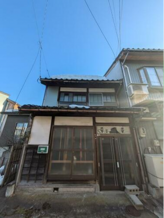 南砺市本町、中古一戸建ての画像です