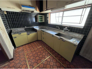 南砺市本江、中古一戸建てのキッチン画像です