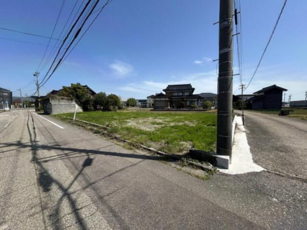 小矢部市鷲島、土地の外観画像です