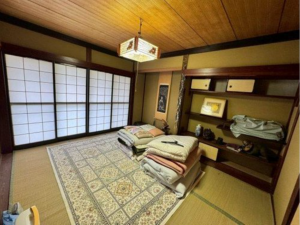 砺波市安川、中古一戸建ての内装画像です