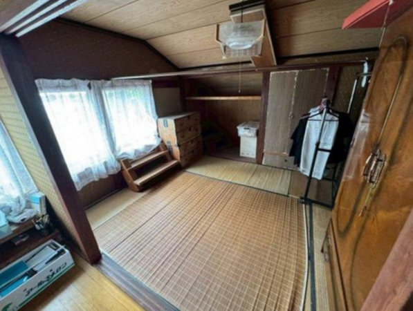 砺波市安川、中古一戸建ての内装画像です