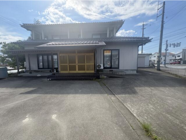 砺波市高道、中古一戸建ての外観画像です