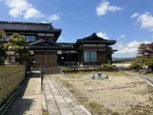 小矢部市水牧、中古一戸建ての外観画像です