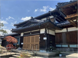 小矢部市水牧、中古一戸建ての外観画像です