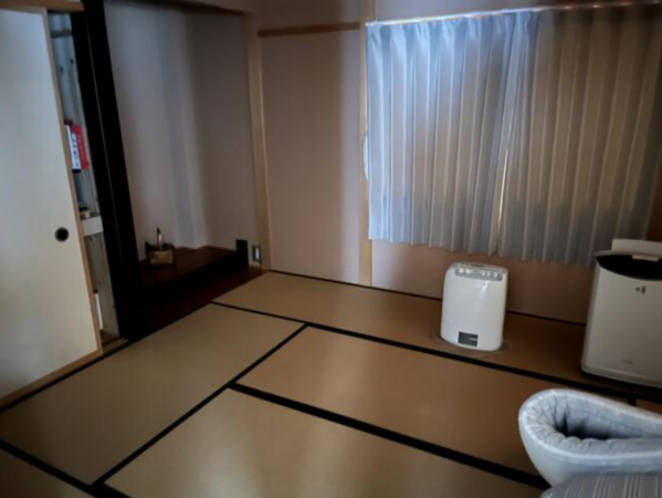 南砺市福野、収益物件/店舗付住宅の内装画像です