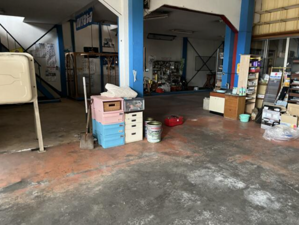 南砺市福野、収益物件/店舗付住宅の内装画像です
