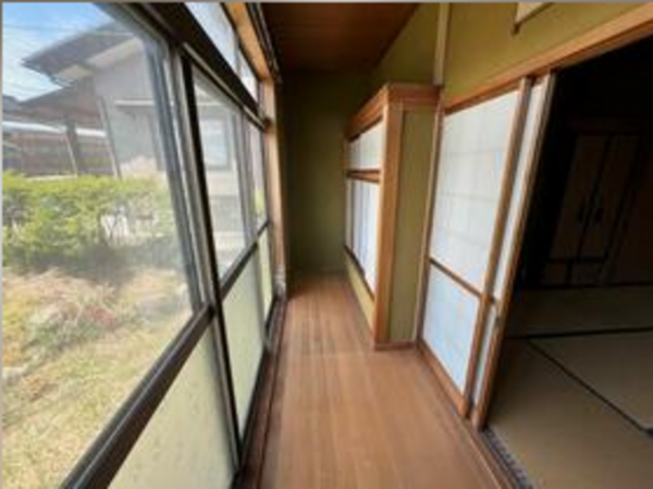 小矢部市埴生、中古一戸建ての内装画像です