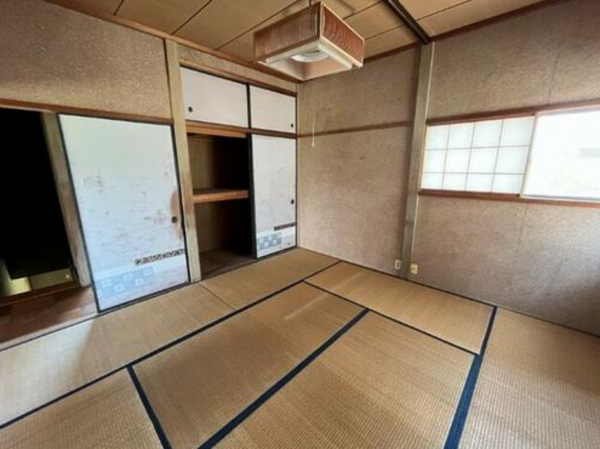 小矢部市埴生、中古一戸建ての内装画像です